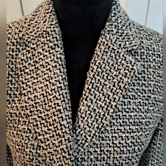 Austin Reed Wool/Mohair Blend Blazer/Coat    Size 10 - Picture 2 of 8